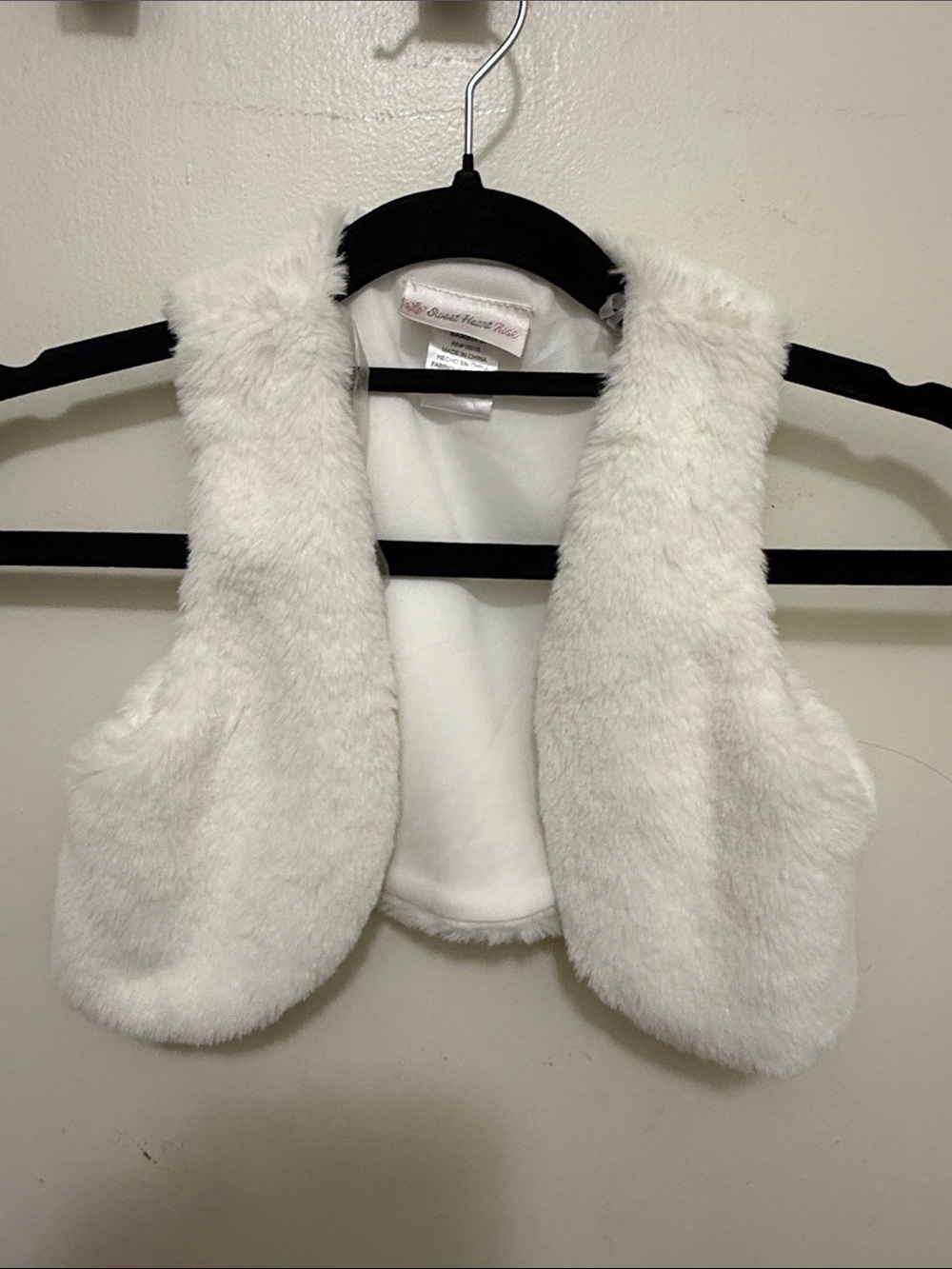 Sweet Heart Rose White Faux Fur Vest for Kids